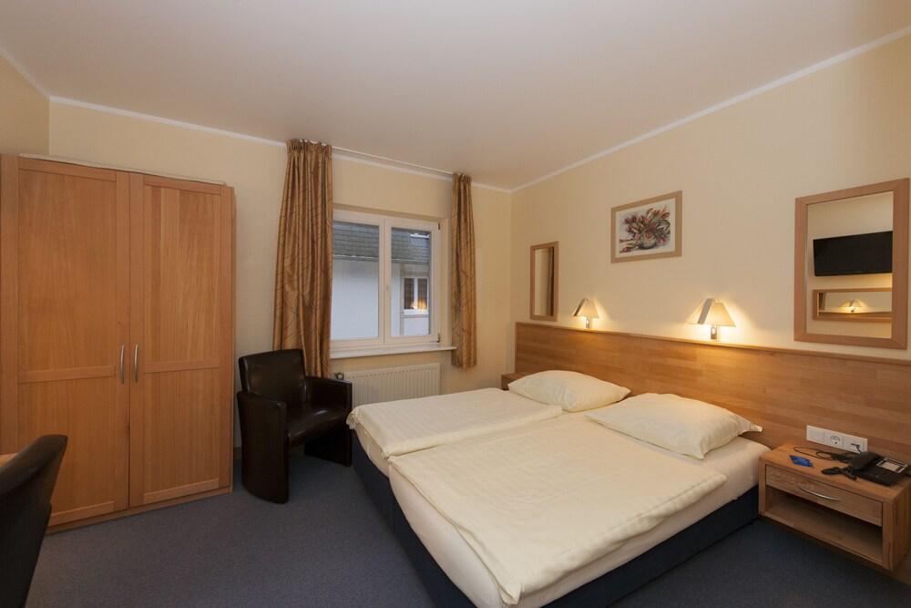 Hotel Belle Vue Vianden Bagian luar foto